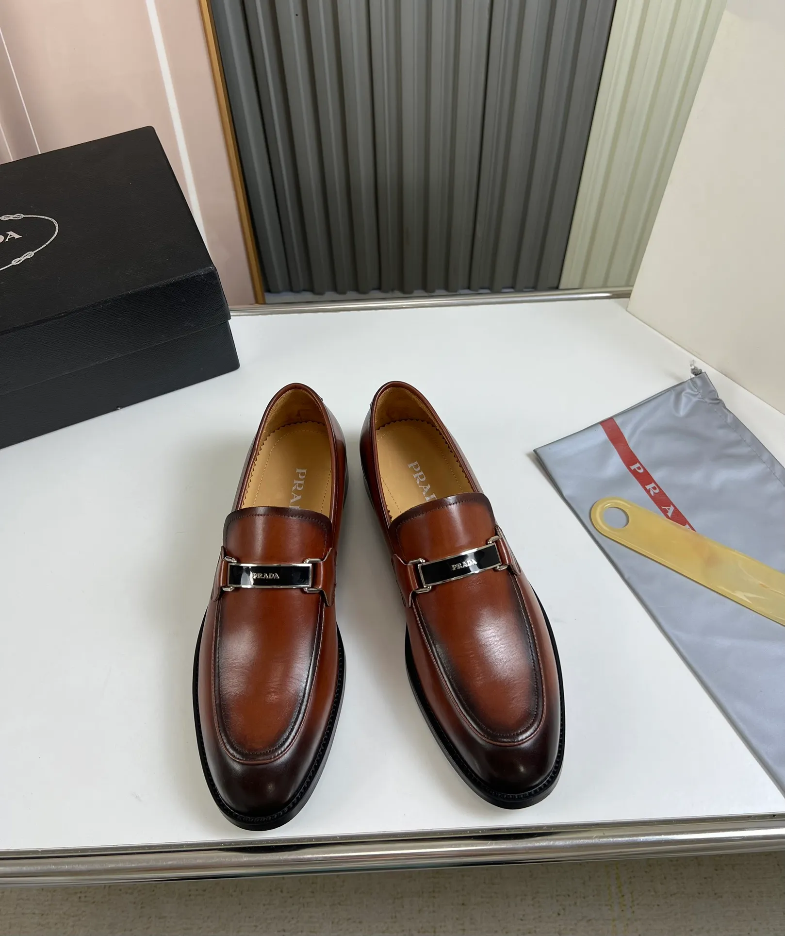 Men's shoes 💰520💰 Prada.PRADA men's business casual leather shoes, 1:1 shipment ⬆️Luxurious and noble 👞All imported original brand leather materials, just to create a more comfortable wearing experience, upper: original cowhide ➕Imported full cow lining, original outsole ✔️36-45 (45 non-returnable)